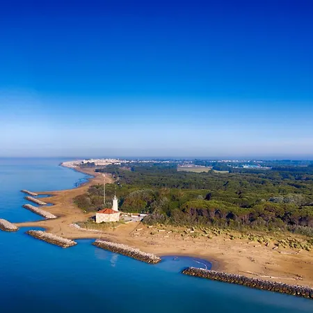 アパート Comfy Flat With Pool-beahost ビビオーネ